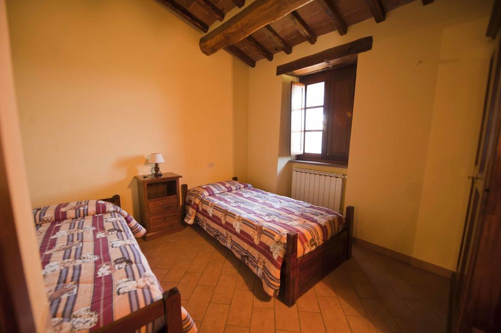 Agriturismo Tenuta Di Biscina Habitación foto